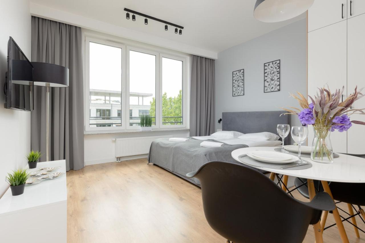 Wola Pet-Friendly Apartments With Ac Slawinska By Noclegi Renters Warsaw Exterior photo