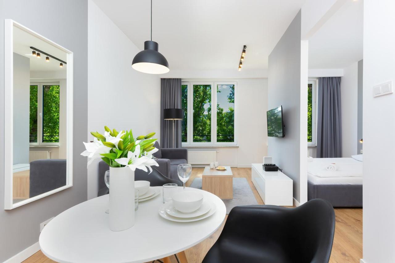Wola Pet-Friendly Apartments With Ac Slawinska By Noclegi Renters Warsaw Exterior photo